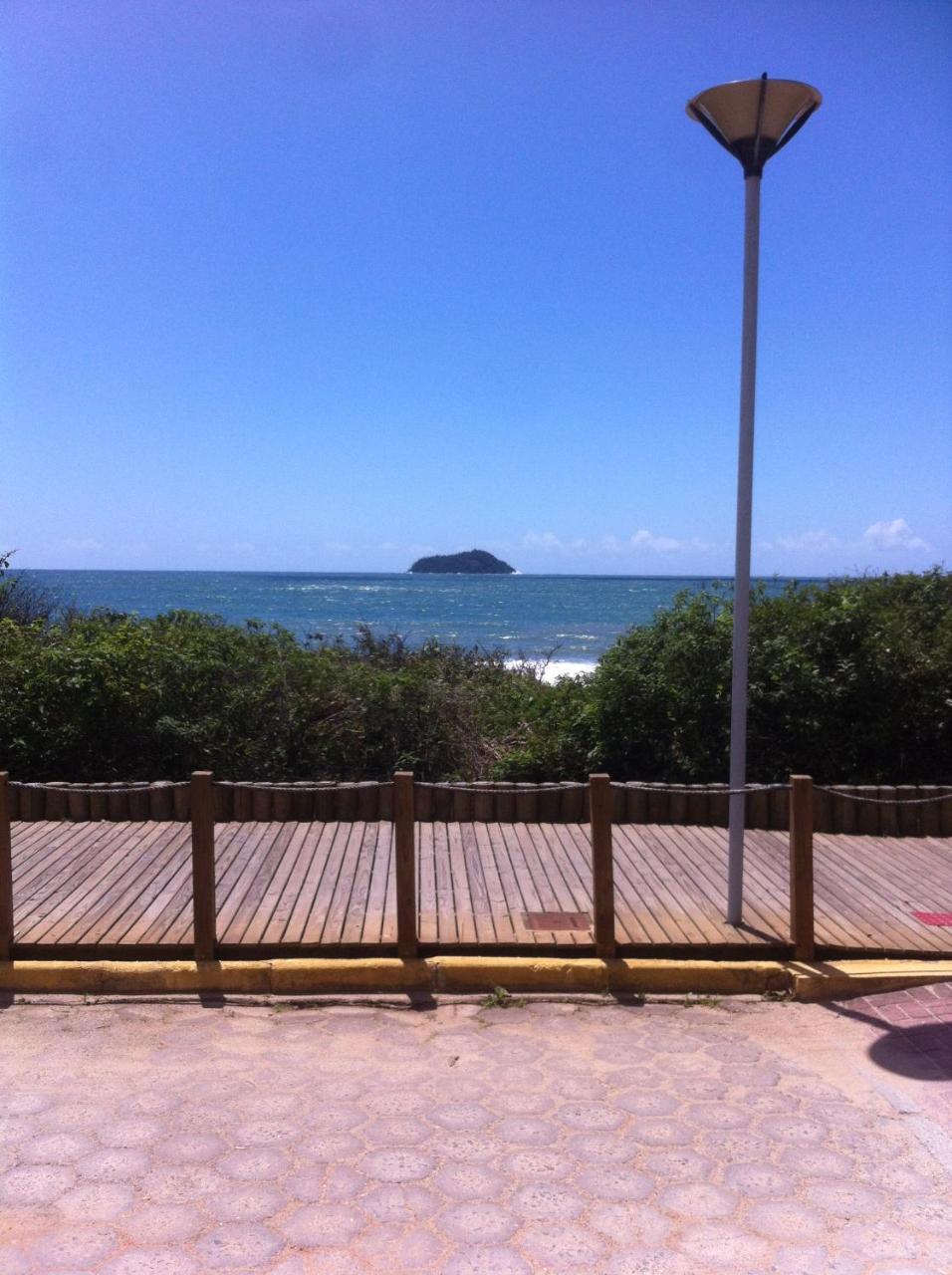 Hostel Casa Da Praia Picarras Exterior photo